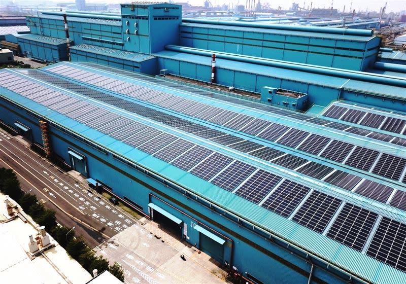 中鋼公司第三冷軋廠區太陽光電工程建置。（圖／中鋼公司提供）