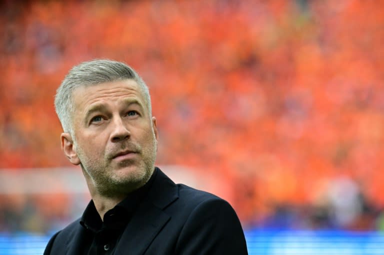 El seleccionador de Rumania Edward Iordanescu, durante un partido de la Eurocopa-2024 en el Fútbol Arena de Múnich en Alemania, el 2 de julio de 2024 (Tobias SCHWARZ)