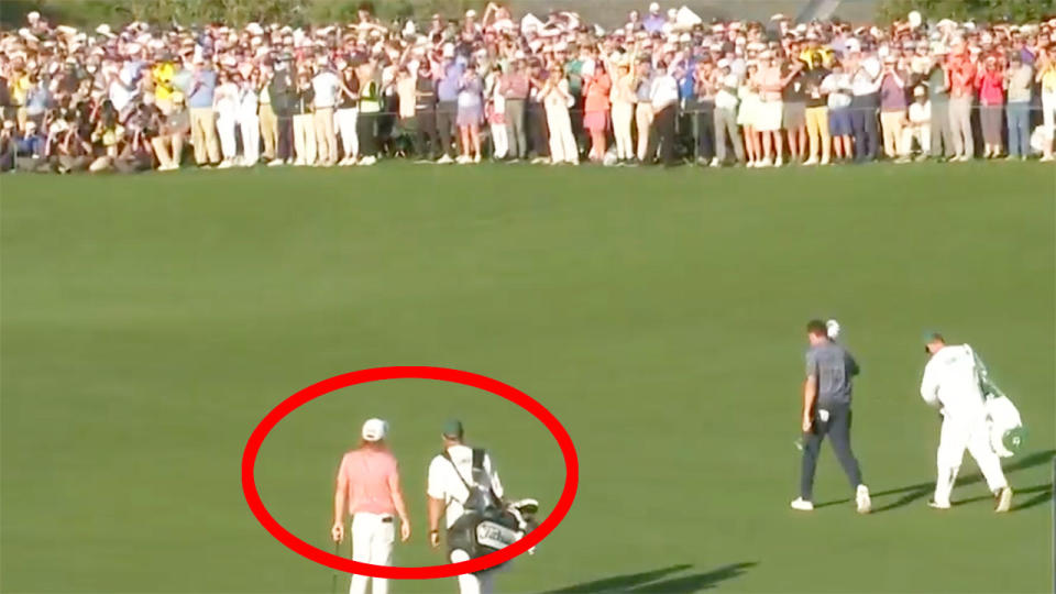 Cam Smith hung back so Masters winner Scottie Scheffler could soak up the applause from the Augusta crowd on 18. Pic: Fox Sports