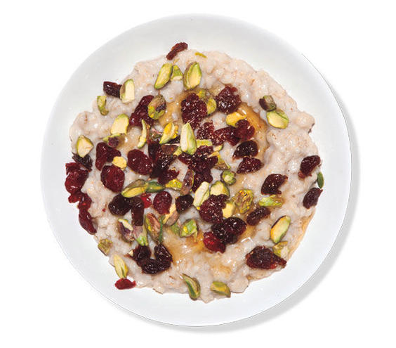 Oatmeal With Dried Fruit and Pistachios