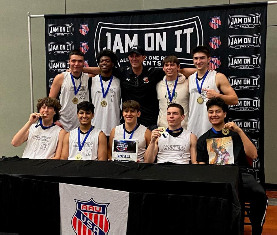 The Visalia Shockers won the 2022 Reno AAU Memorial Day National Tournament in May. The Shockers defeated Utah United (Provo) 58-40, Jam on It (Reno) 60-51 and NorCal Heat (Chico) 67-56. In the championship game, they topped Splash City (Oakland) 50-42. The championship team, bottom row, left to right: Justin Lee (Mt. Whitney), Nahir Karimi (Redwood), Joey Saavedra (Mt. Whitney), Zach Scattareggia (Mt. Whitney), Abel Moreno (Golden West); top row, left to right: Tristin Mirwald (Mt. Whitney), Keith Bailey (Mt. Whitney), coach Jason Glick, coach Cameron Scattareggia, and Carter Glick (Mt. Whitney). Saavedra was the tournament’s most valuable player. The tournament’s leading scorers were Carter Glick (25.2 points per game) and Scattareggia (12.4 ppg).