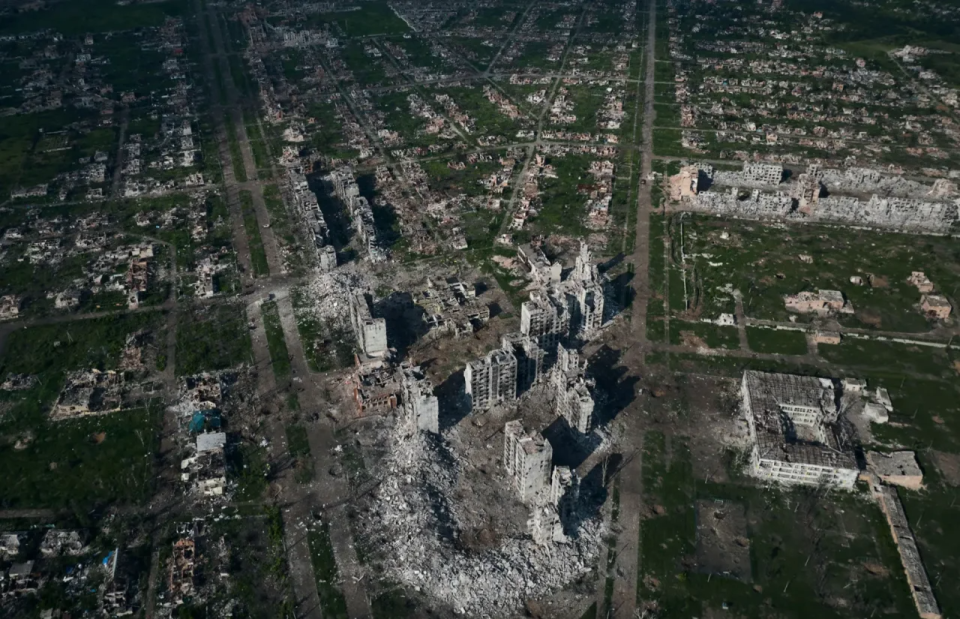 Bakhmut, the site of the fiercest fighting with Russian troops in the Donetsk Oblast, Ukraine, June 22 <span class="copyright">Libkos—AP</span>