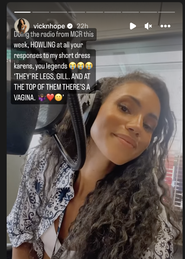 Vick Hope schlug online auf Kritiker zurück.  (Instagram)