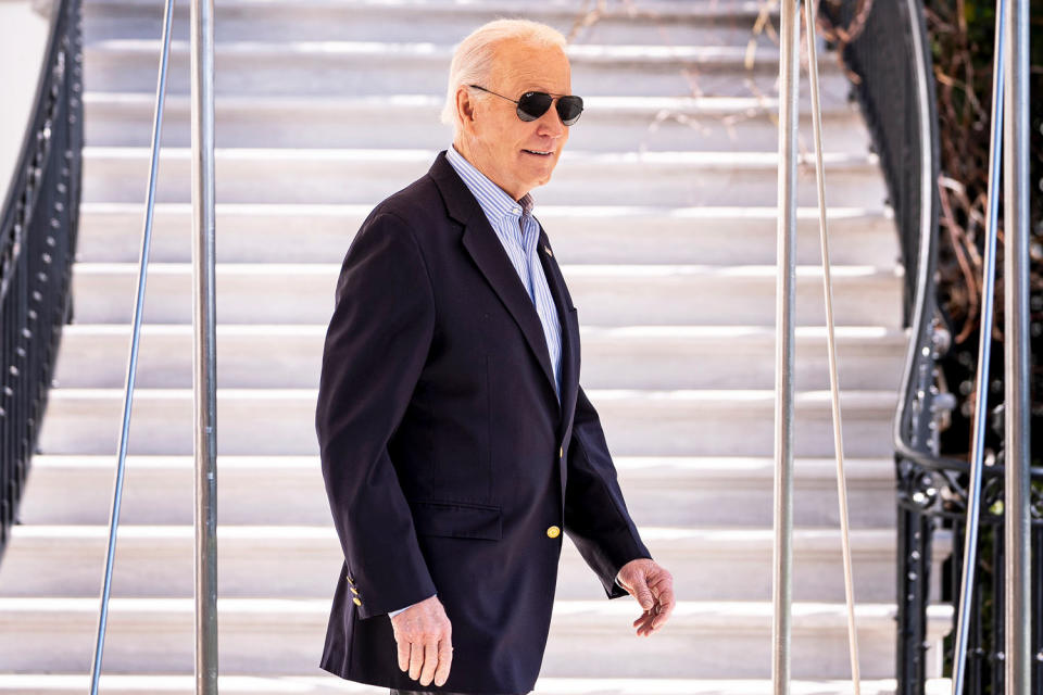 politics political politician sunglasses (Andrew Harnik / AP)
