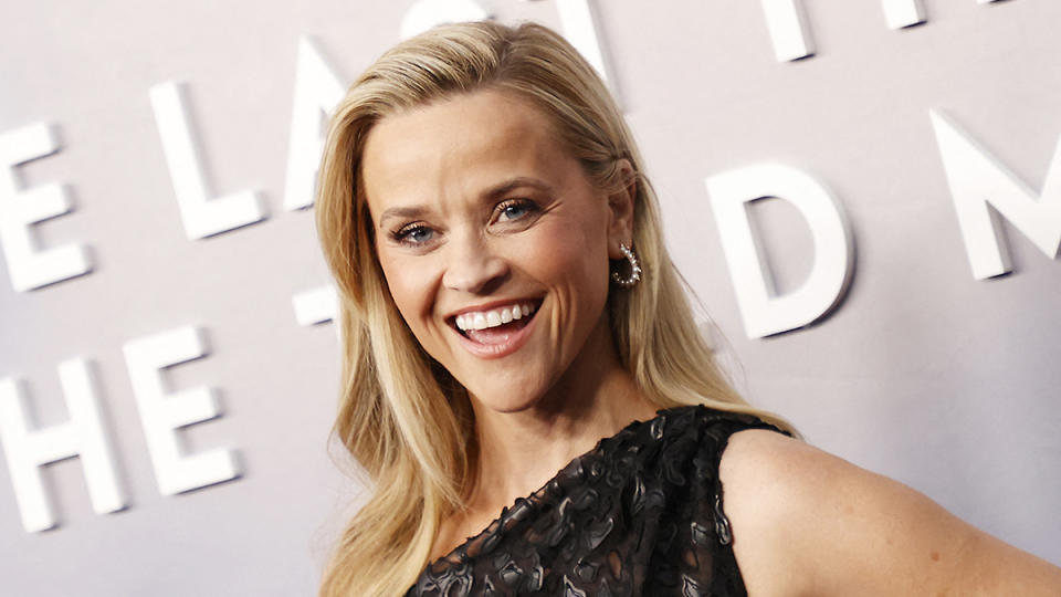 Reese Witherspoon sporting the perfect shade of blonde for her tan skin