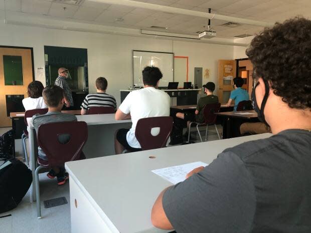 Students and teachers returned to classrooms at Ottawa's French Catholic École secondaire catholique de l’Innovation in August, a week ahead of most other schools in its board. (Christian Milette/Radio-Canada - image credit)