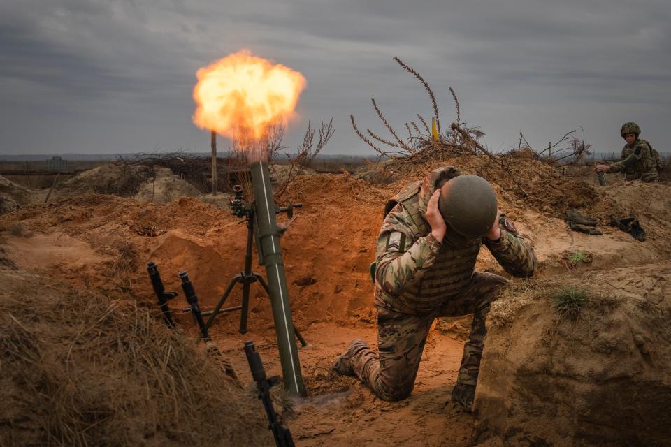 Ukrainian soldiers fire rounds during a training exercise (Copyright 2023 The Associated Press. All rights reserved.)