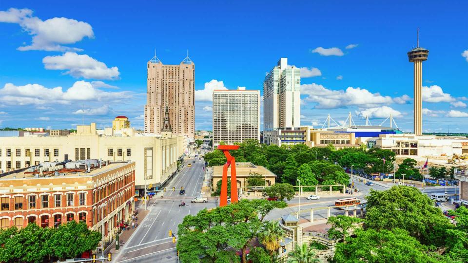 San Antonio, Texas, USA downtown skyline.