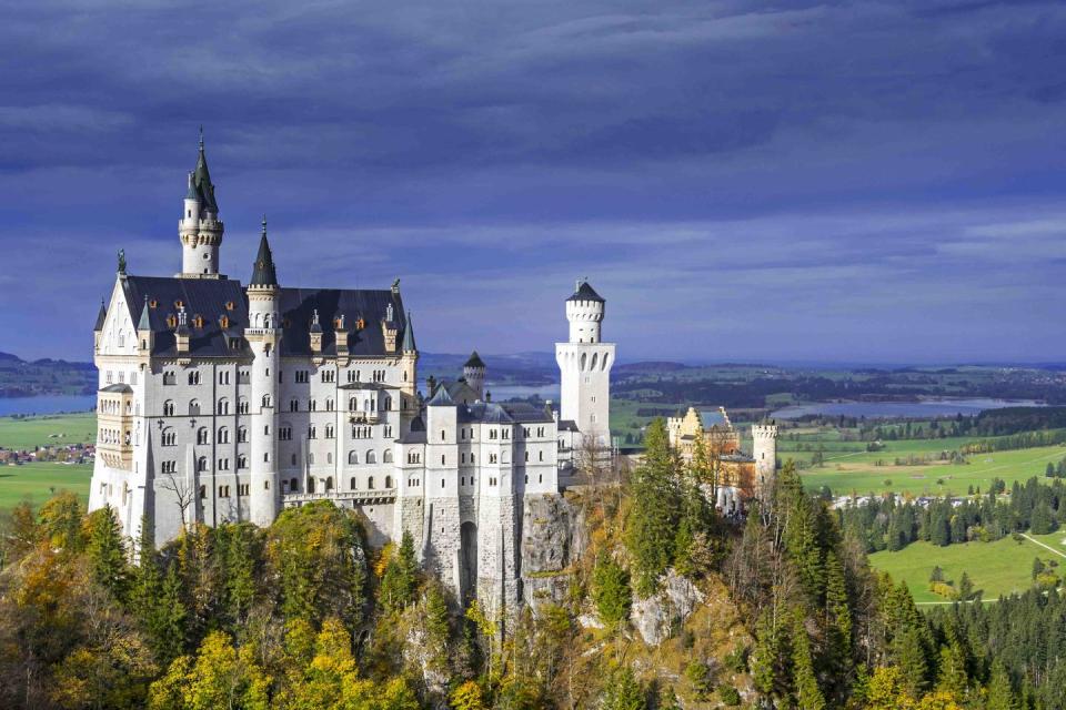 neuschwanstein castle seen from marienbrucke in autumn