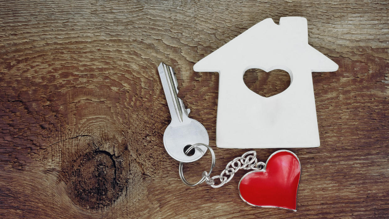 Home sellers can learn a lot from the world of online dating.