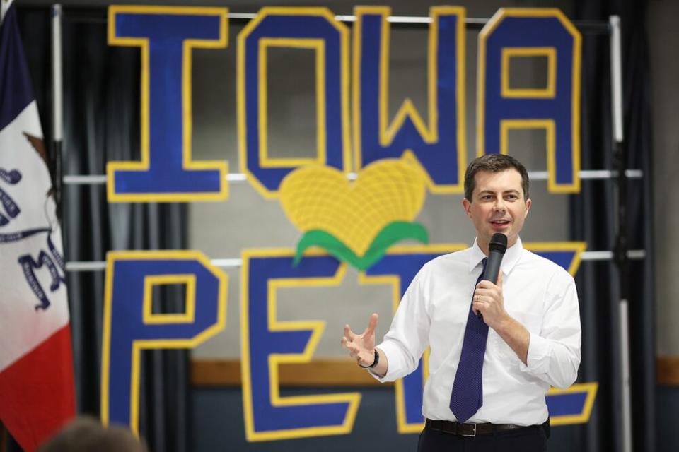 Former Indiana mayor Pete Buttigieg campaigns in Iowa | Win McNamee/Getty