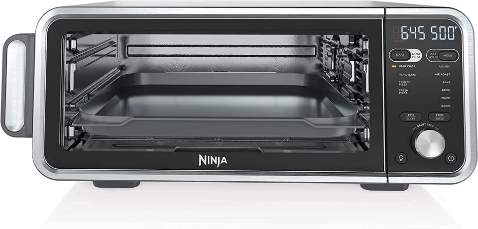 Ninja SP300C Foodi 10-in-1 Dual Heat Air Fry Oven. Image via Amazon.