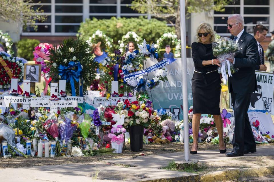 President Joe Biden arrives at Robb Elementary School in Uvalde, TX. 29 May 2022 Pictured: old gunman Salvador Ramos massacred 19 children students and two adult teachers Tuesday, May 24, 2022. Photo credit: ZUMAPRESS.com / MEGA TheMegaAgency.com +1 888 505 6342