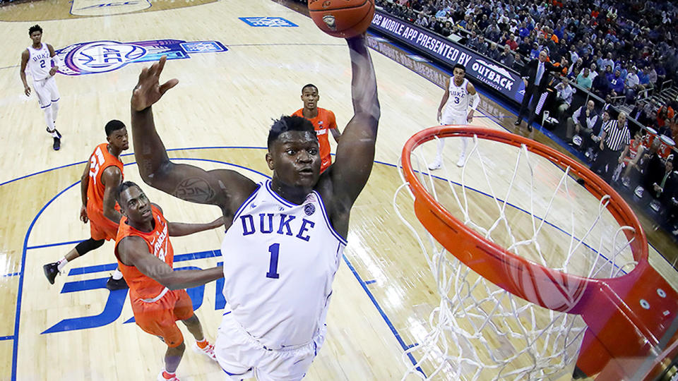 Zion Williamson dunks against the Syracuse Orange. (Photo by Streeter Lecka/Getty Images)