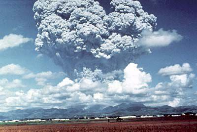 The violent 1991 Mount Pinatubo eruption in the Philippines produced both a massive ash cloud and ejected tremendous amounts of sulfur dioxide into the atmosphere.