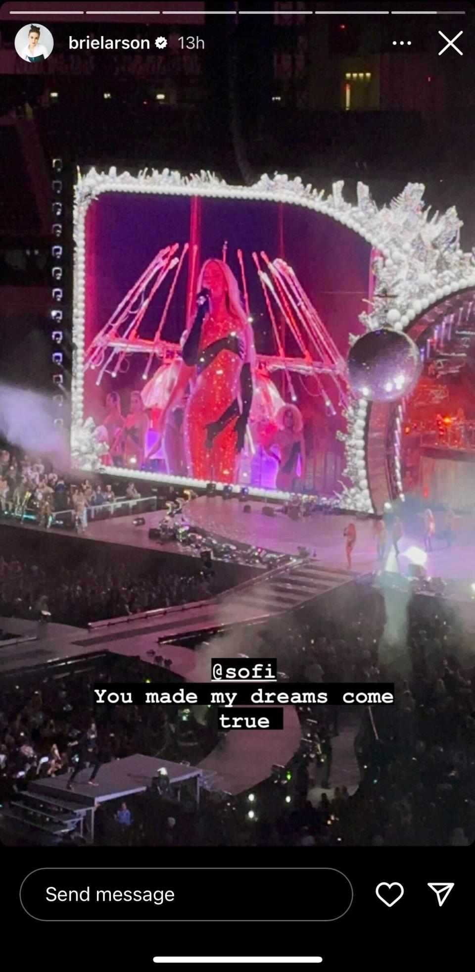 Brie Larson snaps a picture of Beyonce performing at her LA concert. (@brielarson on Instagram)