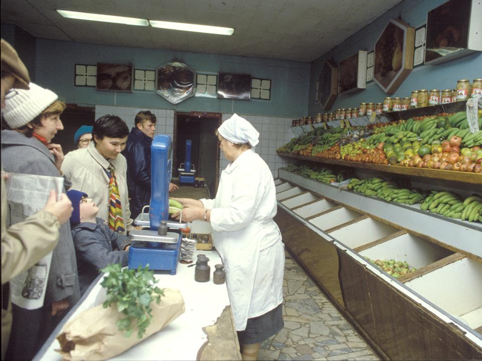 soviet food shopping