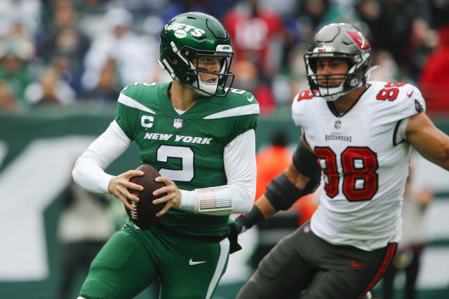 New York Jets QB Zach Wilson Keeps Putting In Work While On Vacation