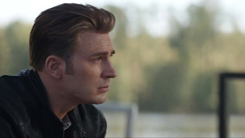 Chris Evans shares Captain America picture