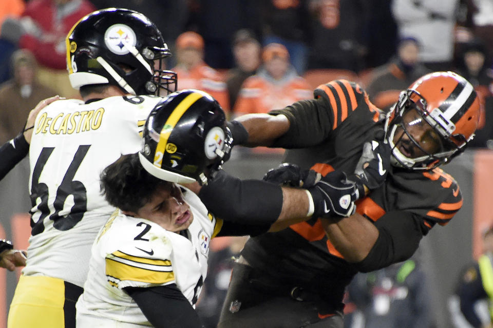 Browns pass rusher Myles Garrett committed a terrible act at the end of Thursday's game against the Steelers, but he'll still be part of Chris Long's charitable team. (Photo by Jason Miller/Getty Images)