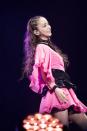 <p>永遠的歌姬安室奈美惠，這套也變成歌迷dresscode的愛服。 </p>