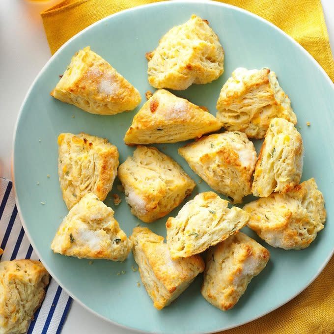 Apple Cheddar Mini Scones Exps178379 Th143193b04 11 9b Rms 11