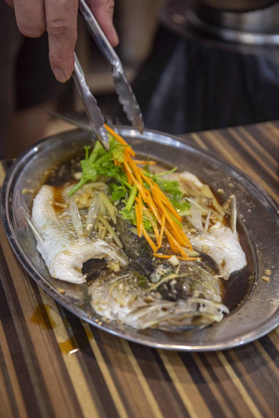 Hoe Nam Bak Kut Teh - Steamed Seabass