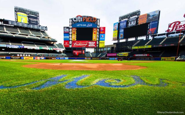 The IRS is selling Darryl Strawberry's deferred Mets salary 