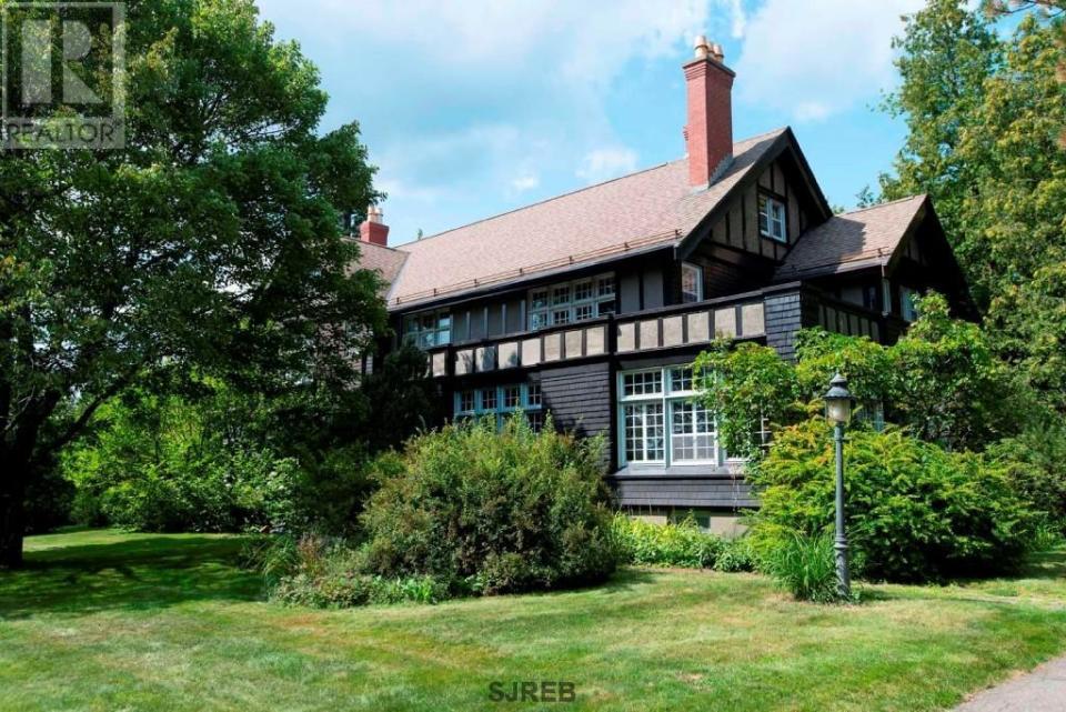 What a $1 million home looks like in Canada this week