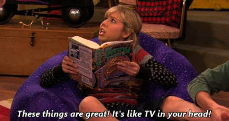 Sam from iCarly reading: "These things are great! It's like TV in your head!"