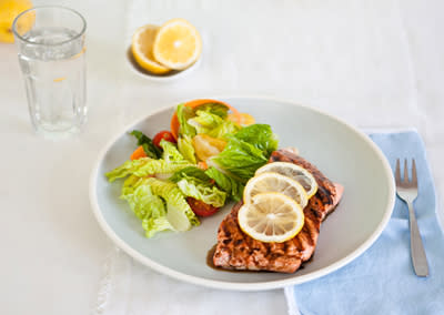 Grilled Salmon Fillets with Balsamic Glaze