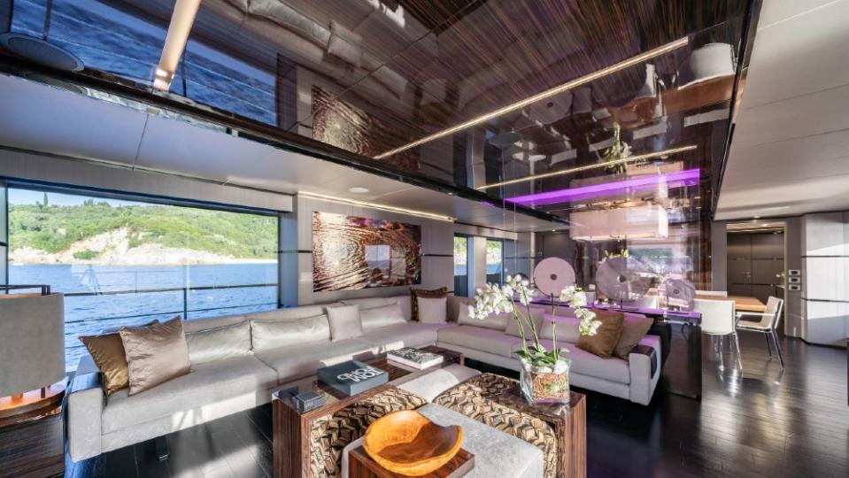 Giraud is a 131-foot superyacht from Admiral Yachts that has an artistic interior. 