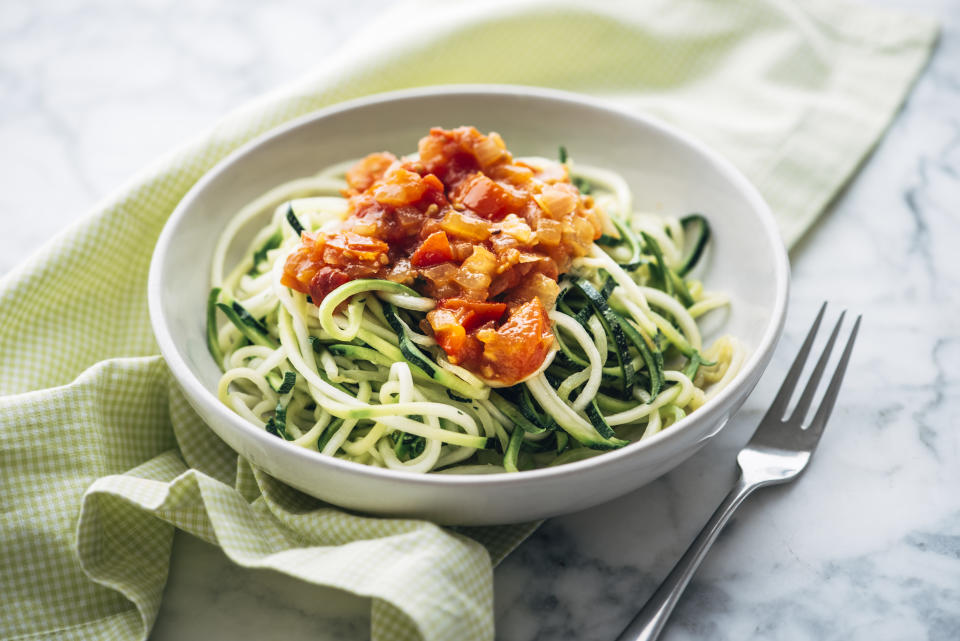 Nudelalternativen wie diese Variante aus Zucchini werden immer beliebter (Symbolbild: Getty Images)