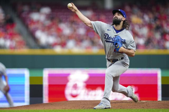 Gonsolin wins 9th, Freeman drives in 5 as Dodgers down Reds