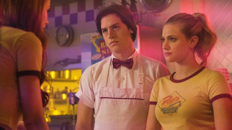 ET sat down exclusively with star Lili Reinhart during this week's after-show episode of 'Sweetwater Secrets,' and she revealed things will be getting "really romantic" in Bughead's relationship.