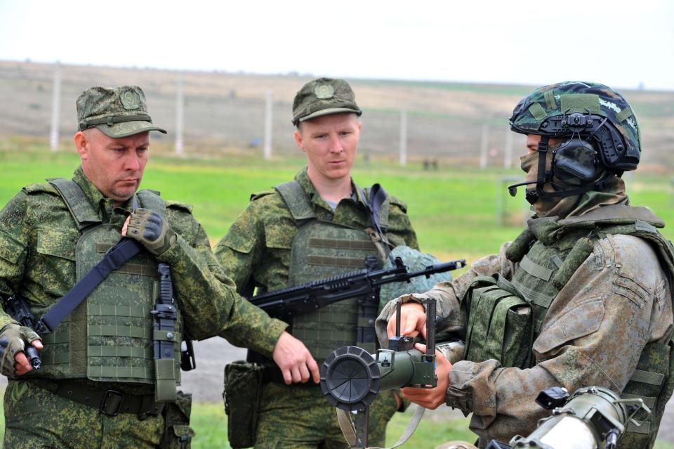 Russian draft soldiers conscripts military training