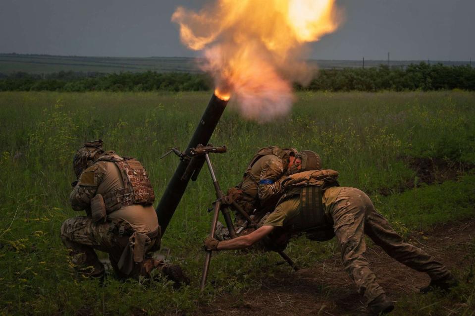 PHOTO: Ukrainian soldiers fire toward Russian position on the frontline in Zaporizhzhia region, Ukraine, June 24, 2023. (Efrem Lukatsky/AP, FILE)