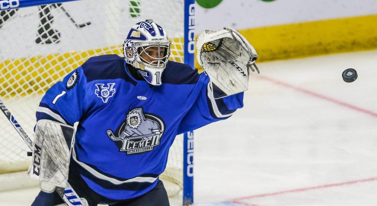 Jacksonville Icemen goaltender Charles WIlliams III (1) getting ready to glove a shot against the Greenville Swamp Rabbits Friday night at Veterans Memorial Arena. Greenville won Game 1 of their playoff series 4-1. (Photo: Gary Lloyd McCullough/For the Icemen)
