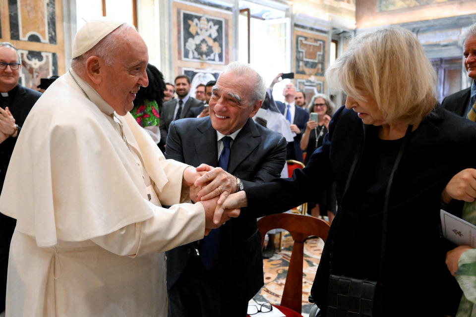 Le pape François, lors de sa rencontre au Vatican avec Martin Scorsese et sa femme Helen Morris. 