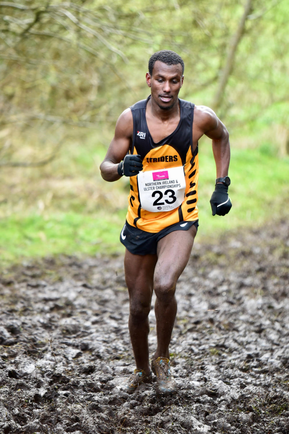 Eskander running (Paul Lawther/PA Real Life)