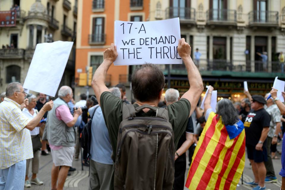 El independentismo estropeó el homenaje a las víctimas de los atentados del 17 de agosto. (Photo by JOSEP LAGO/AFP via Getty Images)