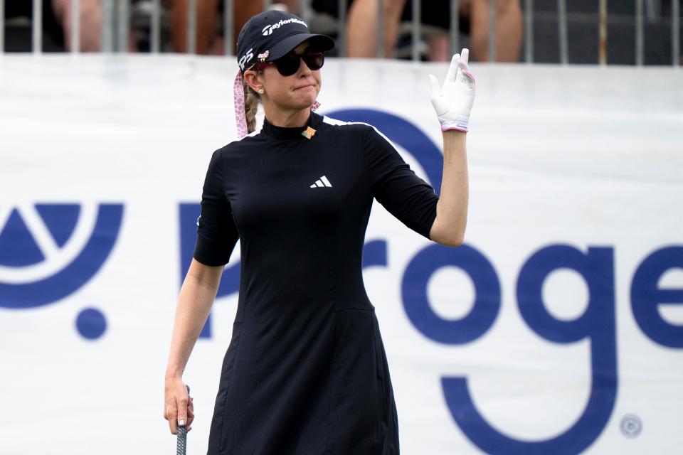 Paula Creamer waives to the crowd during round 1 of the 2023 Kroger Queen City Championship in at Kenwood Country Club in Madeira, Ohio, on Thursday, Sept. 7, 2023.
(Credit: Albe