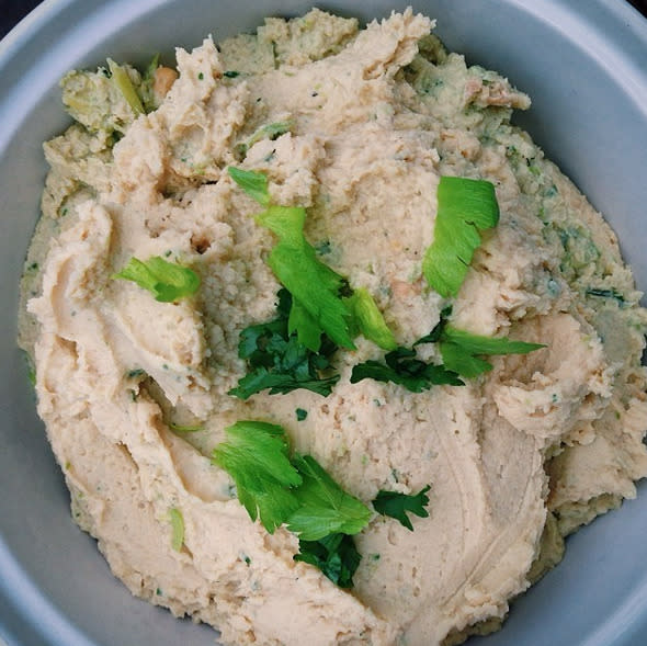 Green-Filled Hummus (Low-Carb)