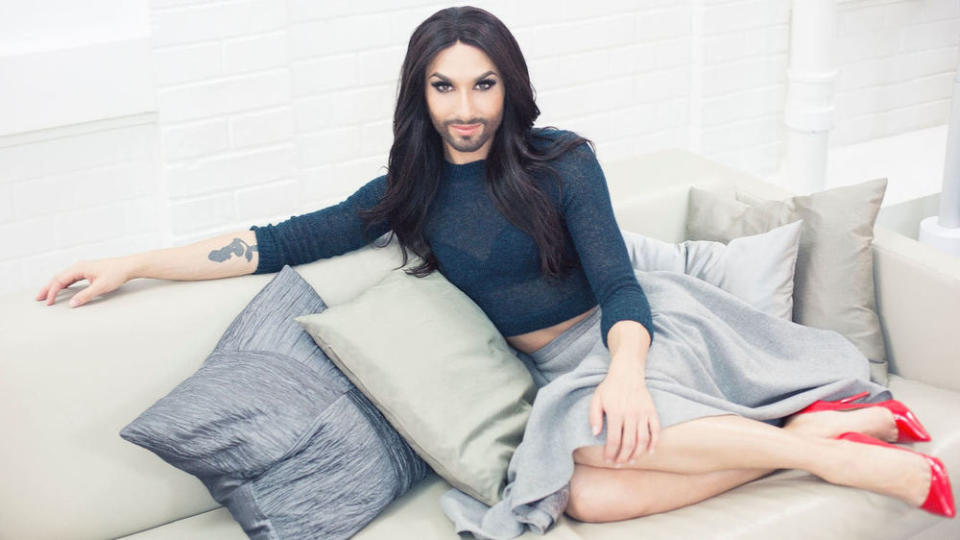 Bart und elegante Outfits sind die Markenzeichen von Conchita Wurst