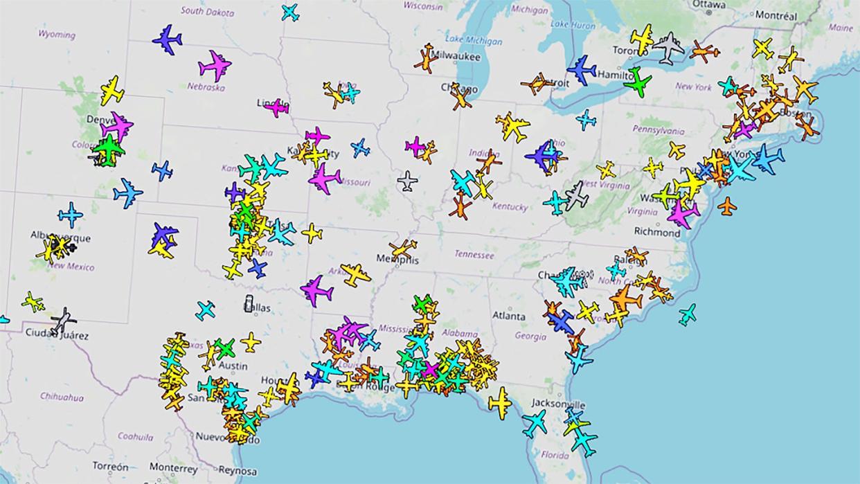 Flight tracking military aircraft