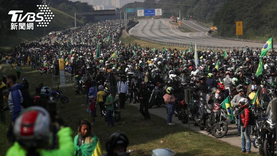 當天現場估計有高達12000輛摩托車參加集會。（圖／達志影像路透社）