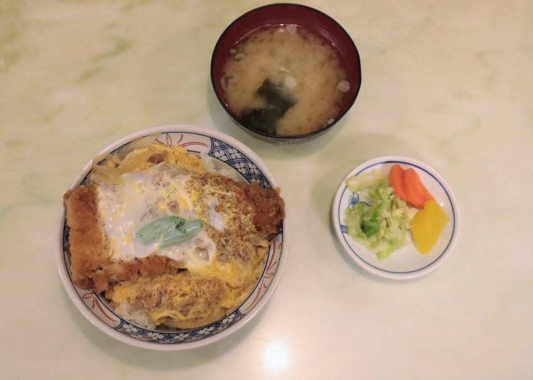 ▶Tonkatsu Akebono「炸豬排丼」／1,000日圓