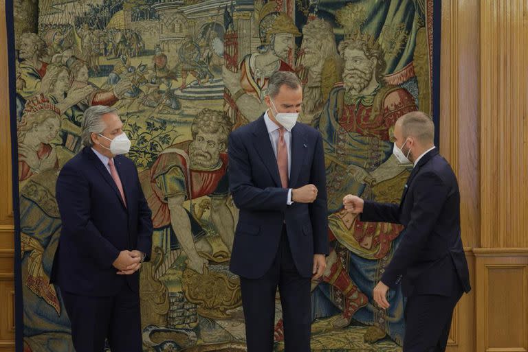 ALberto Fernández, el Rey Felipe VI y Guzmán