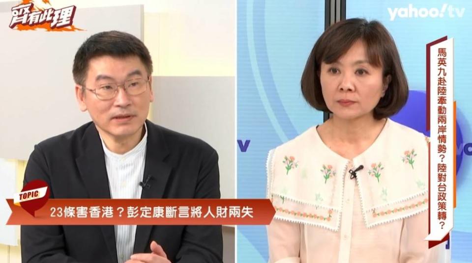 ▲梁文傑覺得現在香港的政治審查標準難定論；右為主持人王時齊。