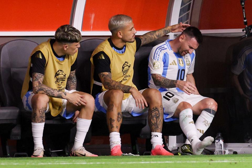 Argentina forward Lionel Messi (10) reacts after leaving a match against Colombia on Sunday.